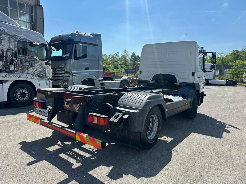 Mercedes-Benz Atego 13.23 - Вантажівка шасі: фото 4 Mercedes-Benz Atego 13.23 - Вантажівка шасі: фото 4