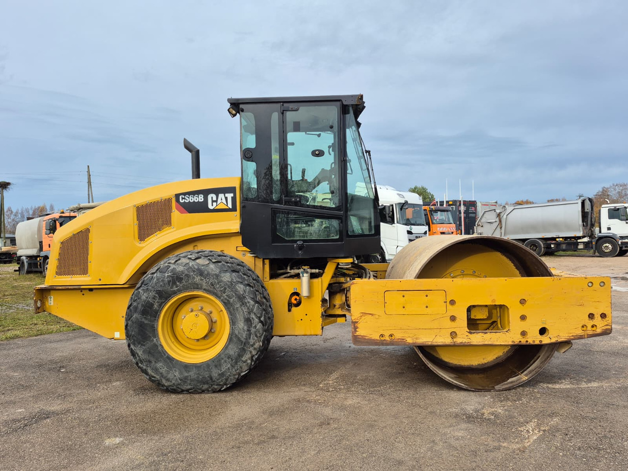 CATERPILLAR CS66B EPA - Каток: фото 1 CATERPILLAR CS66B EPA - Каток: фото 1