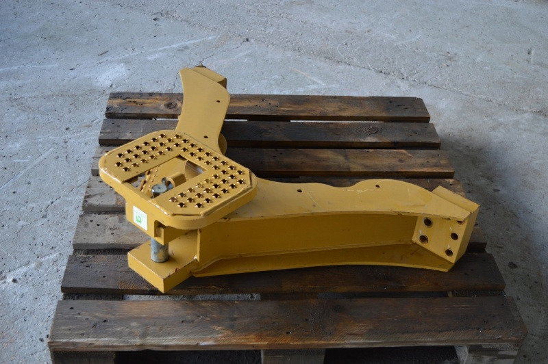 CATERPILLAR D5N Tow hook - Лебідка в категорії Бульдозери: фото 2 CATERPILLAR D5N Tow hook - Лебідка в категорії Бульдозери: фото 2