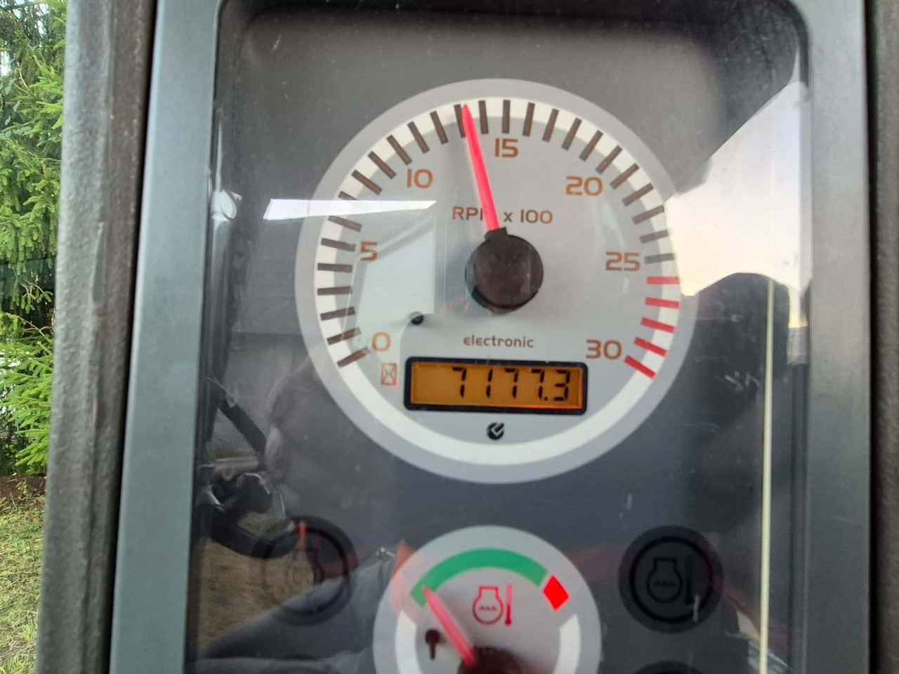 KOMATSU WB93R-5 - Екскаватор-навантажувач: фото 5 KOMATSU WB93R-5 - Екскаватор-навантажувач: фото 5