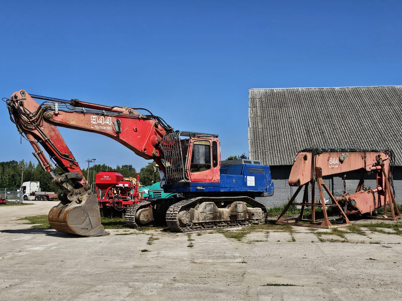 LIEBHERR R944B VH-HD. UHD boom and standart boom included. - Екскаватор для знесення: фото 3 LIEBHERR R944B VH-HD. UHD boom and standart boom included. - Екскаватор для знесення: фото 3