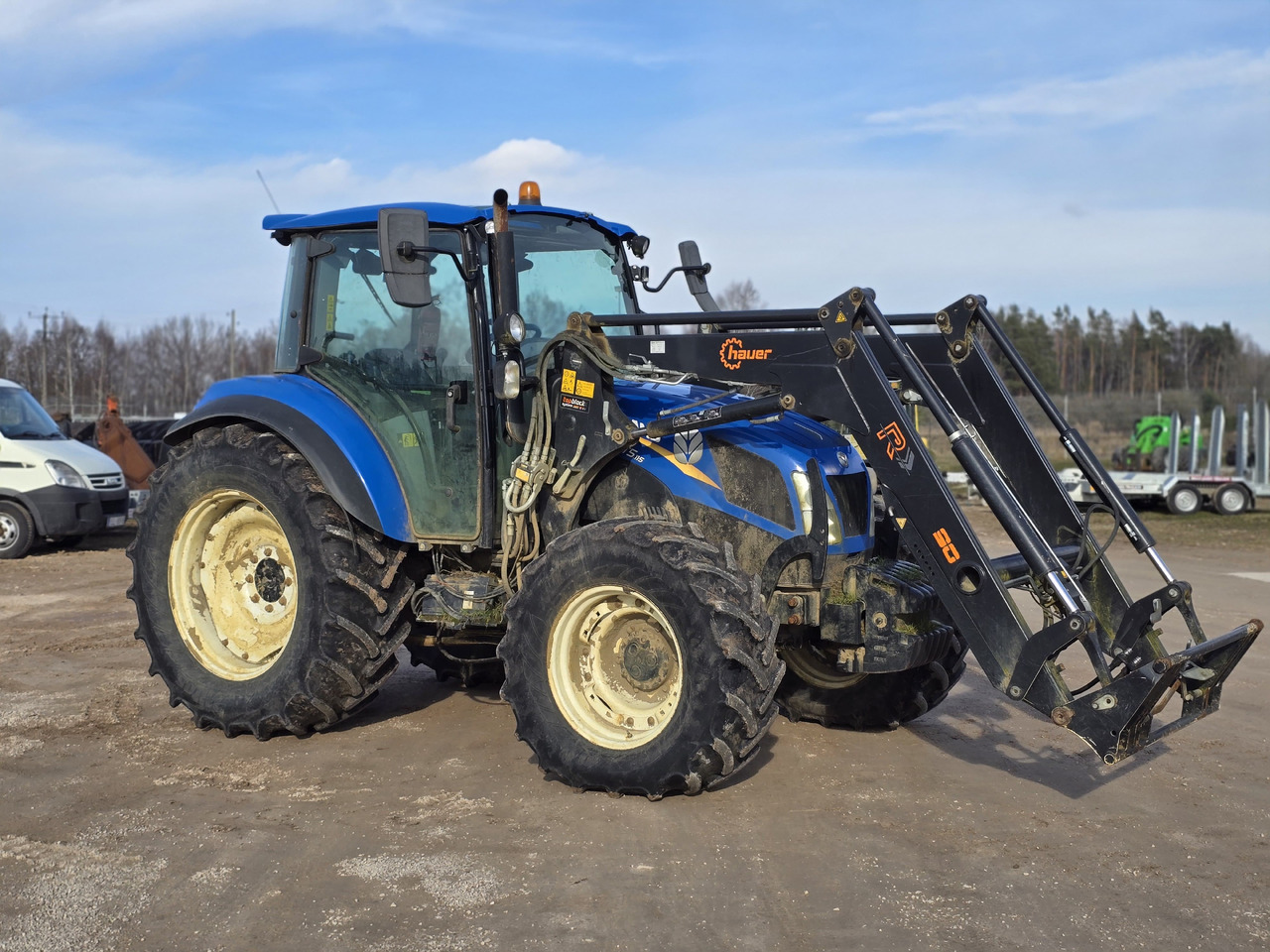 New Holland T5.115 - Трактор: фото 1 New Holland T5.115 - Трактор: фото 1