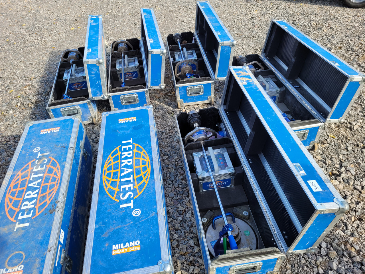 Terratest 4000 Light Weight Deflectometer - Будівельне обладнання: фото 1 Terratest 4000 Light Weight Deflectometer - Будівельне обладнання: фото 1