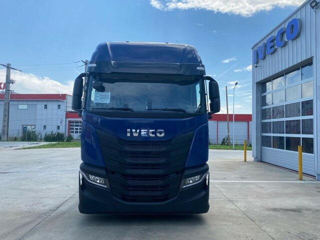 IVECO S-WAY-AS440S53T/FP LT Sattelzugmaschine+LIVING... - Тягач: фото 3 IVECO S-WAY-AS440S53T/FP LT Sattelzugmaschine+LIVING... - Тягач: фото 3