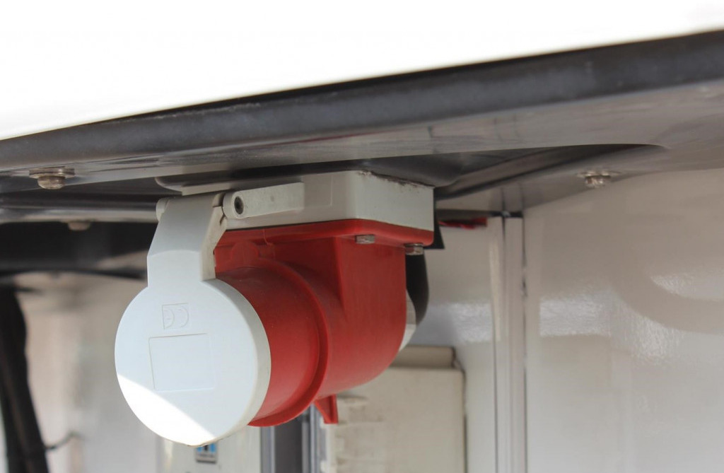 Chereau 3-Achser Kühlanhänger CV 1350 Türen FRC - Рефрижератор причіп: фото 3 Chereau 3-Achser Kühlanhänger CV 1350 Türen FRC - Рефрижератор причіп: фото 3
