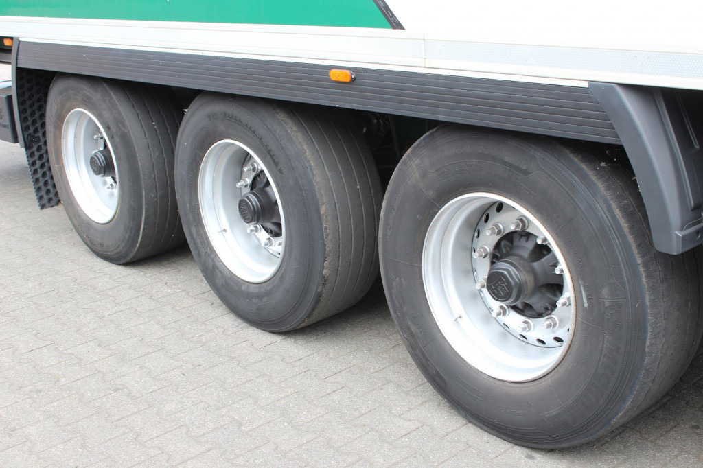 Lamberet TK SLXi Spectrum 2,65h Bi-Temp LBW FRC Aluboden в лізинг Lamberet TK SLXi Spectrum 2,65h Bi-Temp LBW FRC Aluboden: фото 7 Lamberet TK SLXi Spectrum 2,65h Bi-Temp LBW FRC Aluboden в лізинг Lamberet TK SLXi Spectrum 2,65h Bi-Temp LBW FRC Aluboden: фото 7