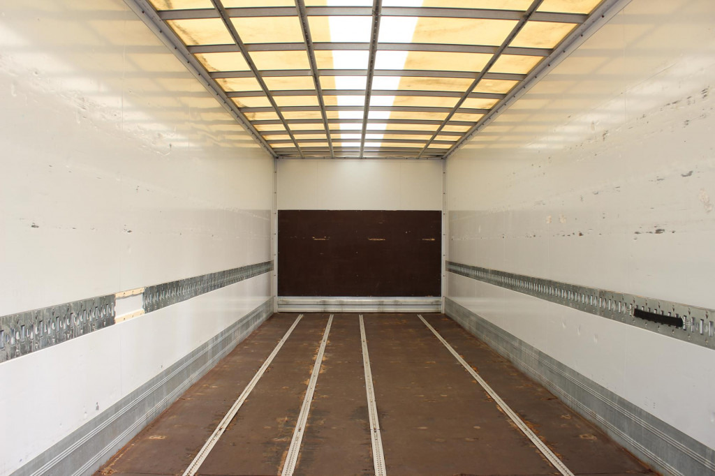 Mercedes-Benz Atego 1321 E6 Koffer Klima Kamera LBW Nur 85 Tkm - Вантажівка з закритим кузовом: фото 2 Mercedes-Benz Atego 1321 E6 Koffer Klima Kamera LBW Nur 85 Tkm - Вантажівка з закритим кузовом: фото 2