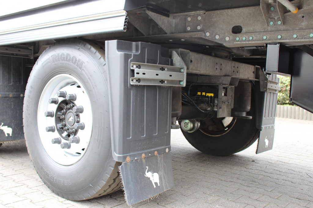 SCHMITZ Blumenbreite TW LBW Lenkachse Rent-Miete - Рефрижератор напівпричіп: фото 3 SCHMITZ Blumenbreite TW LBW Lenkachse Rent-Miete - Рефрижератор напівпричіп: фото 3