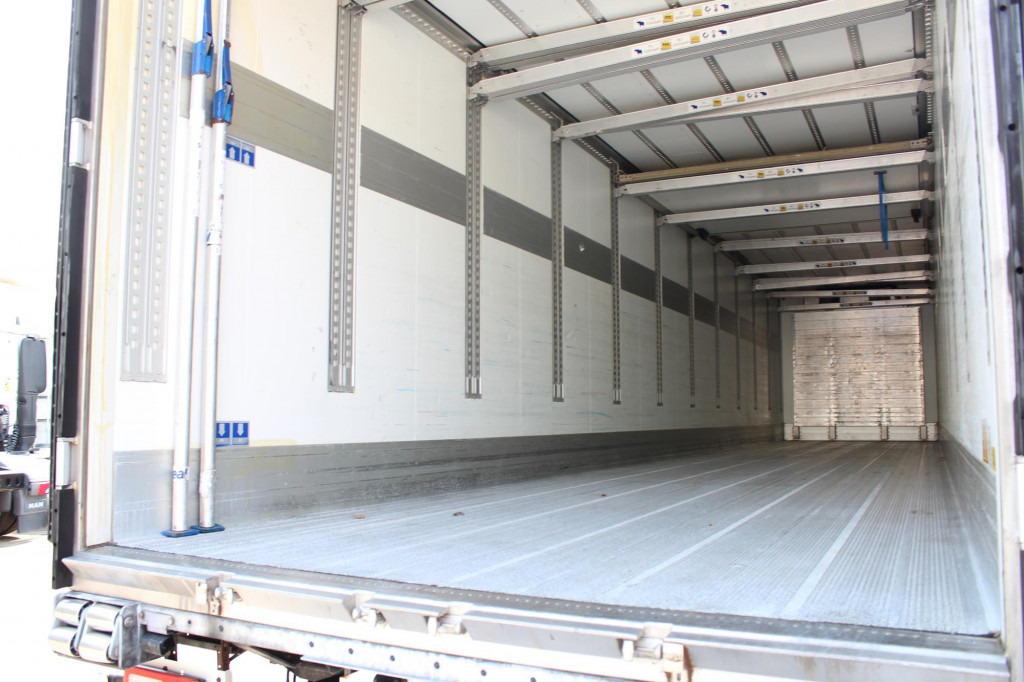 SCHMITZ Carrier Vector 1950Mt. Doppelstock Blumen LBW! - Рефрижератор напівпричіп: фото 2 SCHMITZ Carrier Vector 1950Mt. Doppelstock Blumen LBW! - Рефрижератор напівпричіп: фото 2