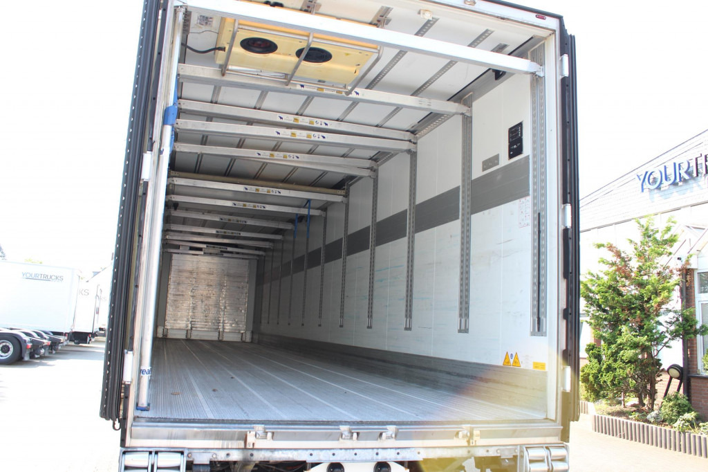 SCHMITZ Carrier Vector 1950Mt. Doppelstock Blumen LBW! - Рефрижератор напівпричіп: фото 3 SCHMITZ Carrier Vector 1950Mt. Doppelstock Blumen LBW! - Рефрижератор напівпричіп: фото 3