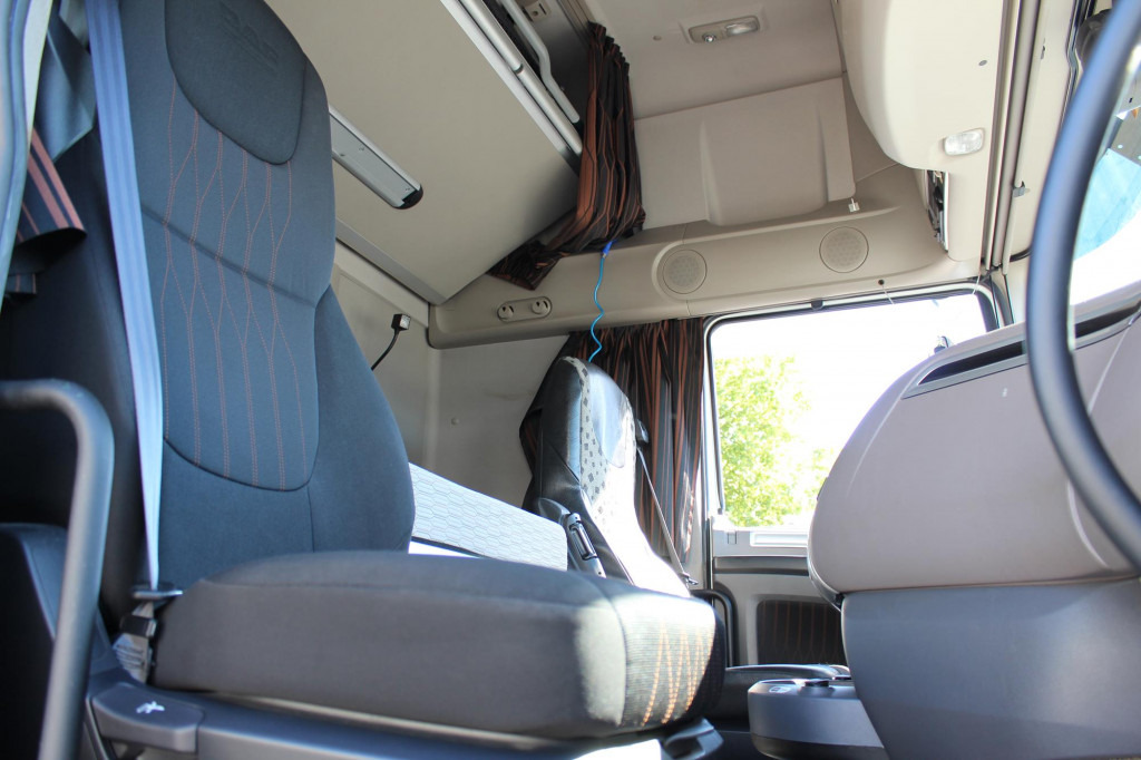 Daf 530 SSC Retarder Kühlbox 2 Tanks Standklima - Тягач: фото 3 Daf 530 SSC Retarder Kühlbox 2 Tanks Standklima - Тягач: фото 3