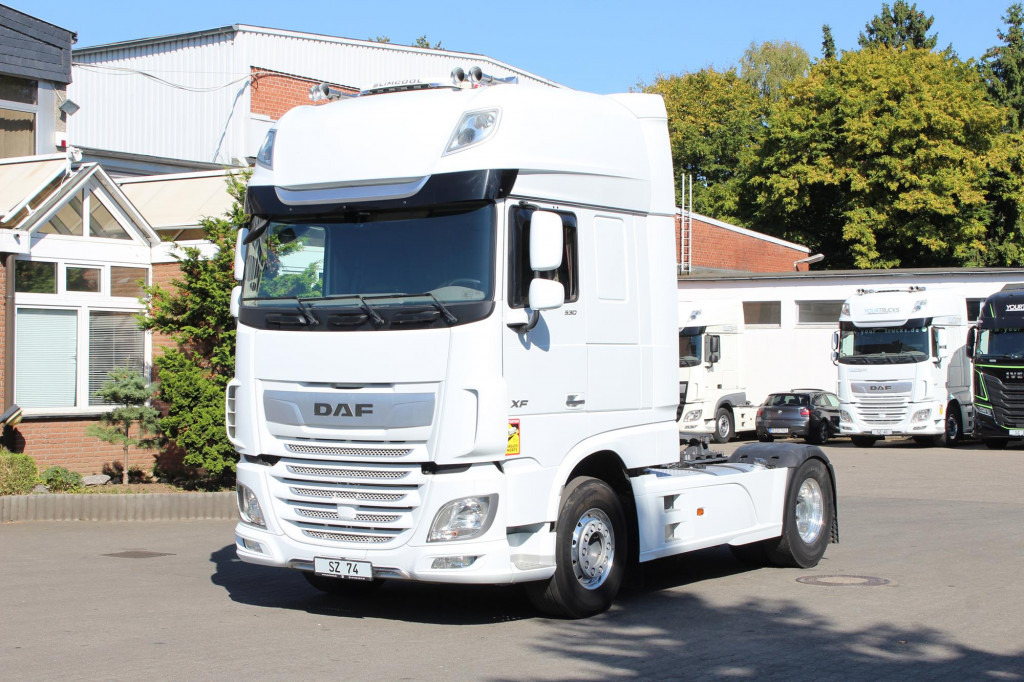 Daf 530 SSC Retarder Kühlbox 2 Tanks Standklima - Тягач: фото 1 Daf 530 SSC Retarder Kühlbox 2 Tanks Standklima - Тягач: фото 1