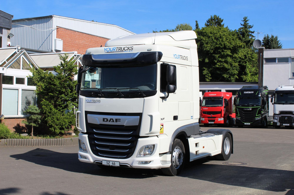 Daf XF 530 SC Retarder ACC LDWS Standklima Kühlbox - Тягач: фото 1 Daf XF 530 SC Retarder ACC LDWS Standklima Kühlbox - Тягач: фото 1