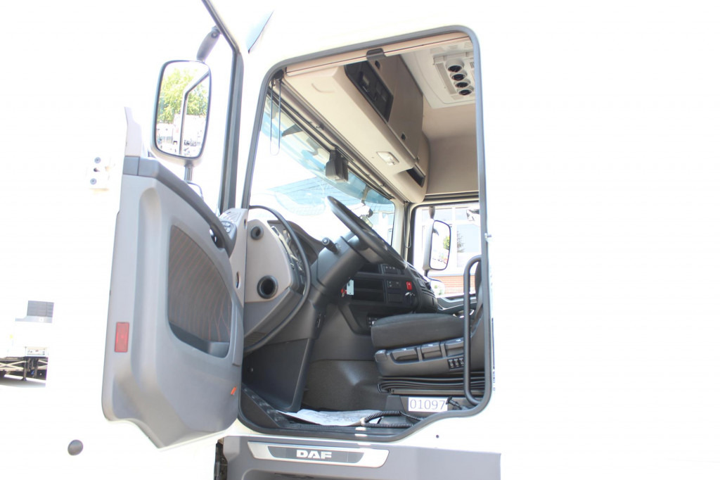 Daf XF 530 SC Retarder ACC LDWS Standklima Kühlbox - Тягач: фото 4 Daf XF 530 SC Retarder ACC LDWS Standklima Kühlbox - Тягач: фото 4