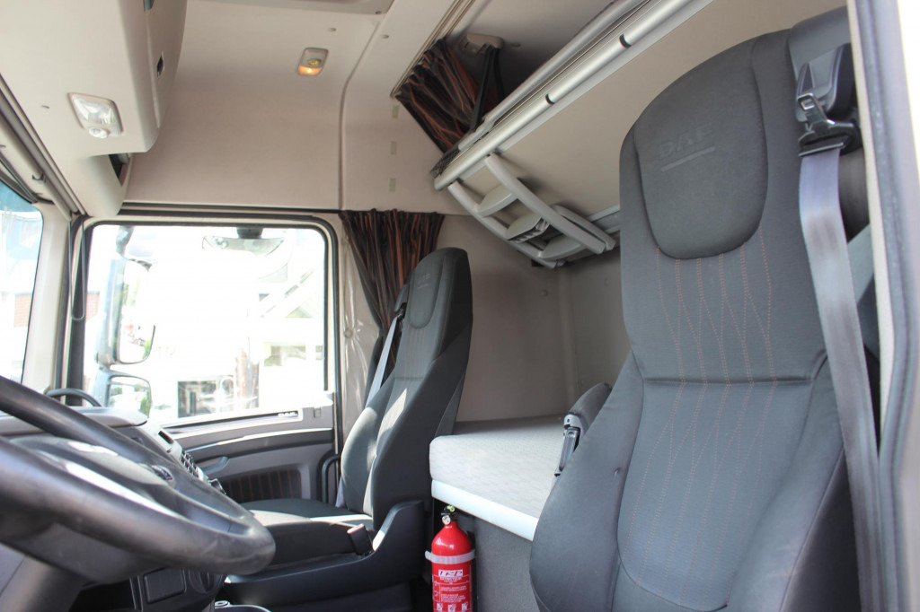 Daf XF 530 Space Cab Retarder ACC LDWS - Тягач: фото 4 Daf XF 530 Space Cab Retarder ACC LDWS - Тягач: фото 4