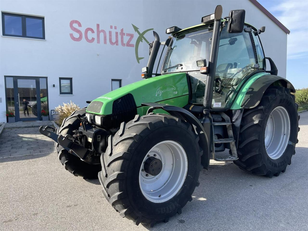 Deutz-Fahr Agrotron 150, 150 PS - Трактор: фото 1 Deutz-Fahr Agrotron 150, 150 PS - Трактор: фото 1