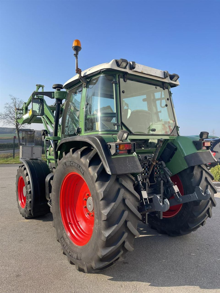 Fendt 309 Ci mit Frontlader, FKH, DL, Klima, 8250Bh, Baujahr 2005 - Трактор: фото 4 Fendt 309 Ci mit Frontlader, FKH, DL, Klima, 8250Bh, Baujahr 2005 - Трактор: фото 4