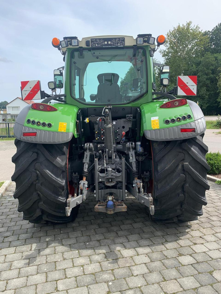 Fendt 724 Vario Power Plus mit GPS - Трактор: фото 5 Fendt 724 Vario Power Plus mit GPS - Трактор: фото 5