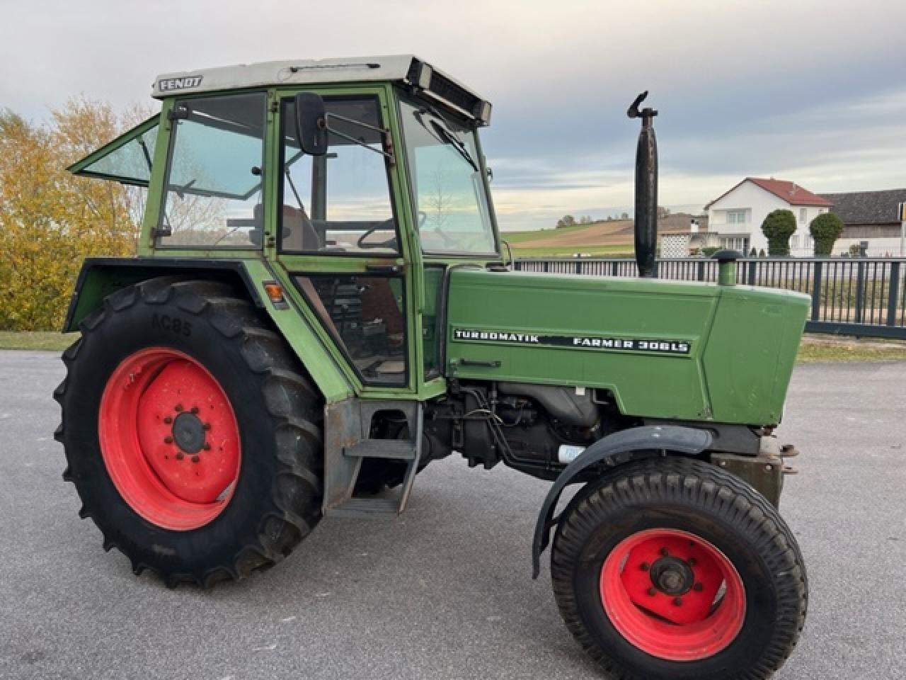Fendt Farmer 306 LS, ca. 9516 Bh, Baujahr 1982 - Трактор: фото 5 Fendt Farmer 306 LS, ca. 9516 Bh, Baujahr 1982 - Трактор: фото 5