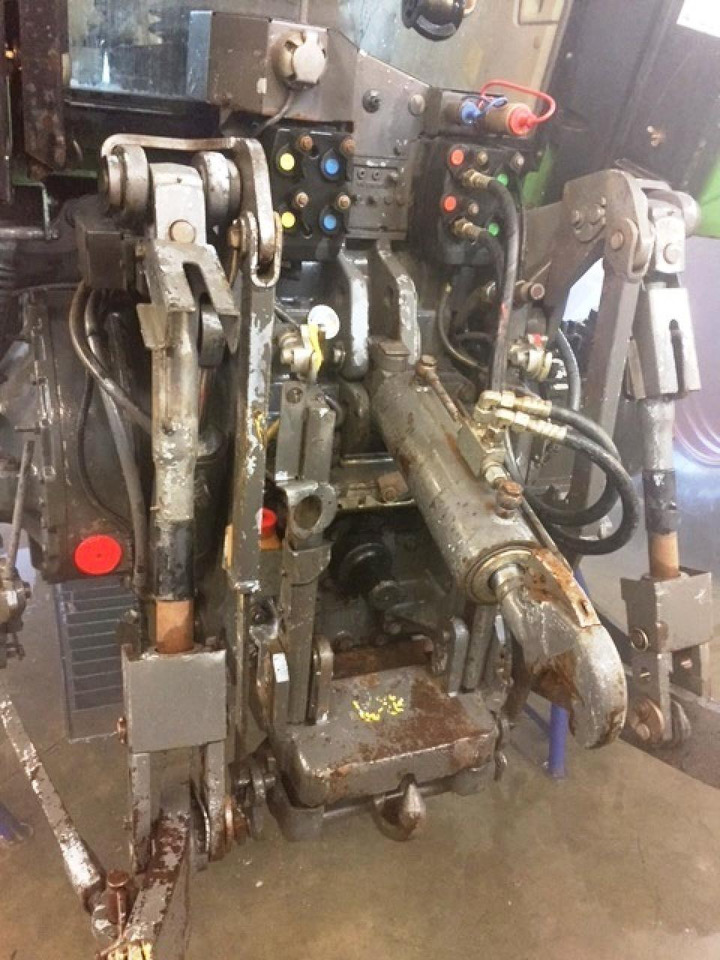 Fendt gebrauchter Hitch für Fendt 930, 926, 924 - Навісне обладнання: фото 1 Fendt gebrauchter Hitch für Fendt 930, 926, 924 - Навісне обладнання: фото 1