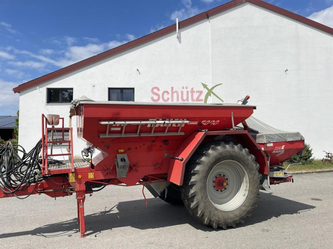 Rauch TWS 5000 Düngerwagen mit Lenkung und Streuer Axera H-EMC - Розкидач добрив: фото 2 Rauch TWS 5000 Düngerwagen mit Lenkung und Streuer Axera H-EMC - Розкидач добрив: фото 2