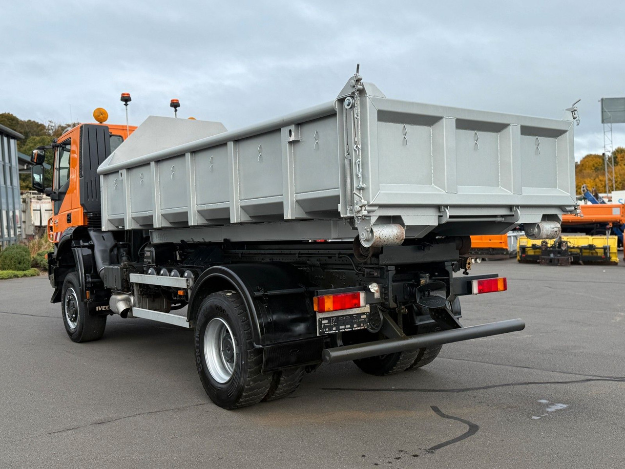 Iveco Trakker 330 EEV Winterdienst Abroll - Гаковий мультиліфт вантажівка: фото 3 Iveco Trakker 330 EEV Winterdienst Abroll - Гаковий мультиліфт вантажівка: фото 3