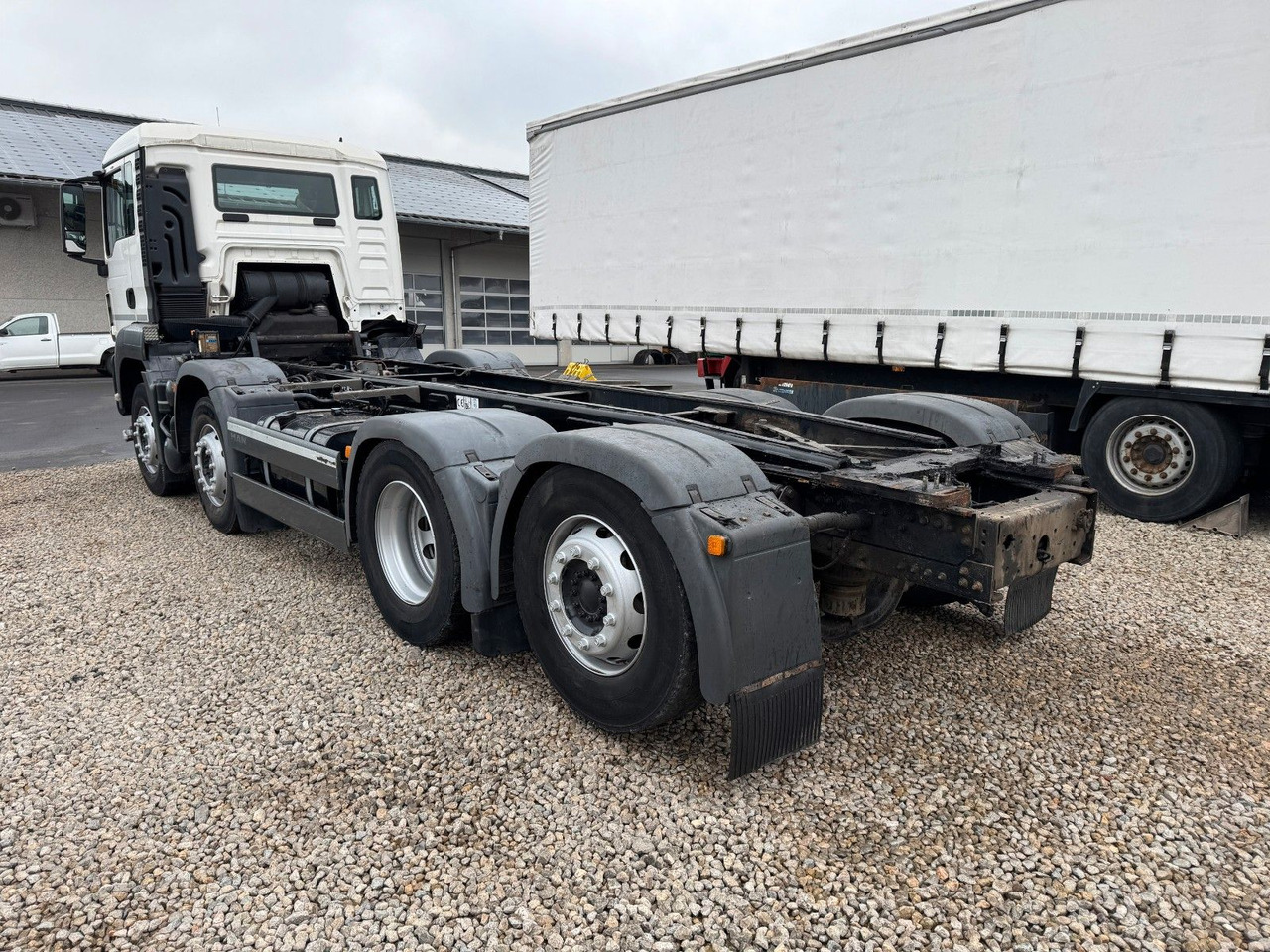 Новий Вантажівка шасі MAN 32.360 TGS 8x2 MAN 32.360 TGS 8x2 * 3 x am Lager *: фото 9