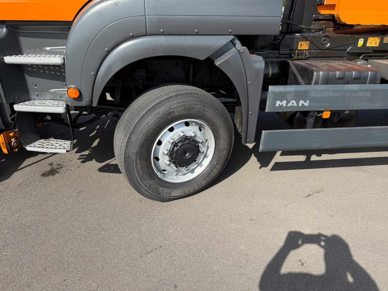 MAN TGA 18.350 4x4 Meiler Abroller RK 14.45 Winterd. - Гаковий мультиліфт вантажівка: фото 4 MAN TGA 18.350 4x4 Meiler Abroller RK 14.45 Winterd. - Гаковий мультиліфт вантажівка: фото 4