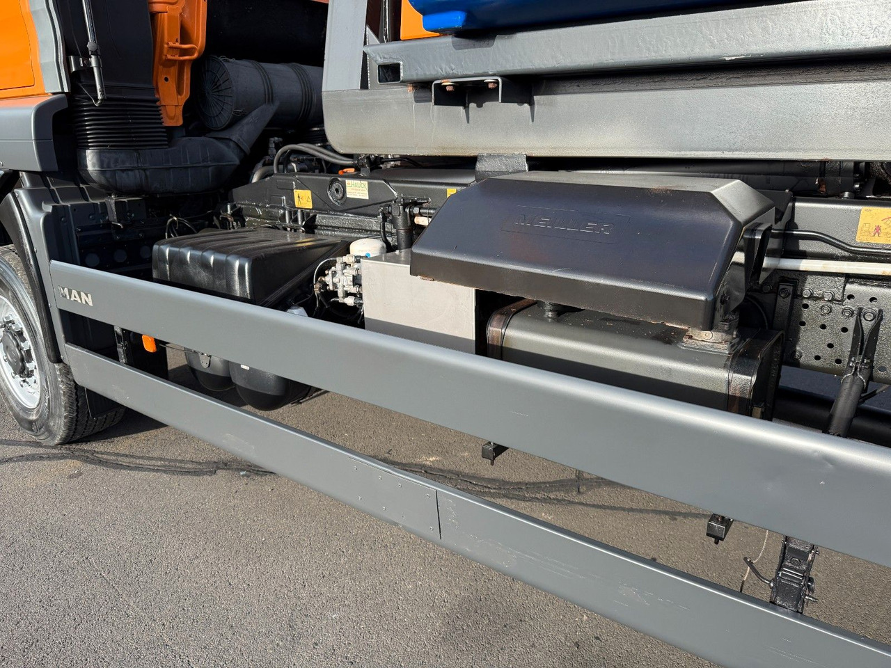MAN TGA 18.360 4x4 Winterdienst Meiller Abroller - Гаковий мультиліфт вантажівка: фото 4 MAN TGA 18.360 4x4 Winterdienst Meiller Abroller - Гаковий мультиліфт вантажівка: фото 4