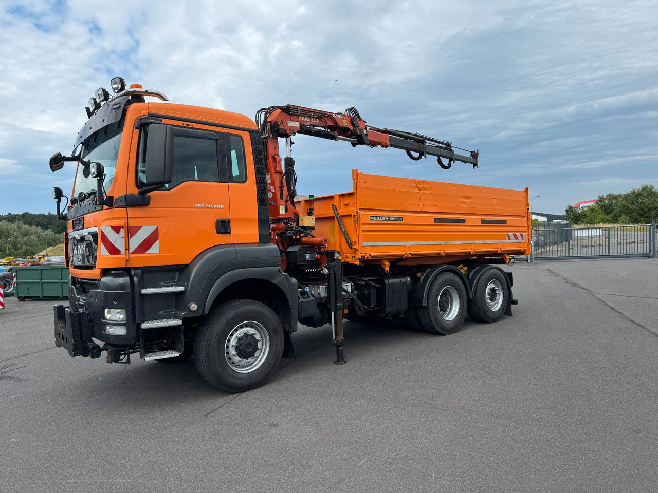 MAN TGS 28.400 6x4-4 BL Kipper / Kran / Winterdienst - Самоскид вантажівка, Вантажівка з маніпулятором: фото 4 MAN TGS 28.400 6x4-4 BL Kipper / Kran / Winterdienst - Самоскид вантажівка, Вантажівка з маніпулятором: фото 4