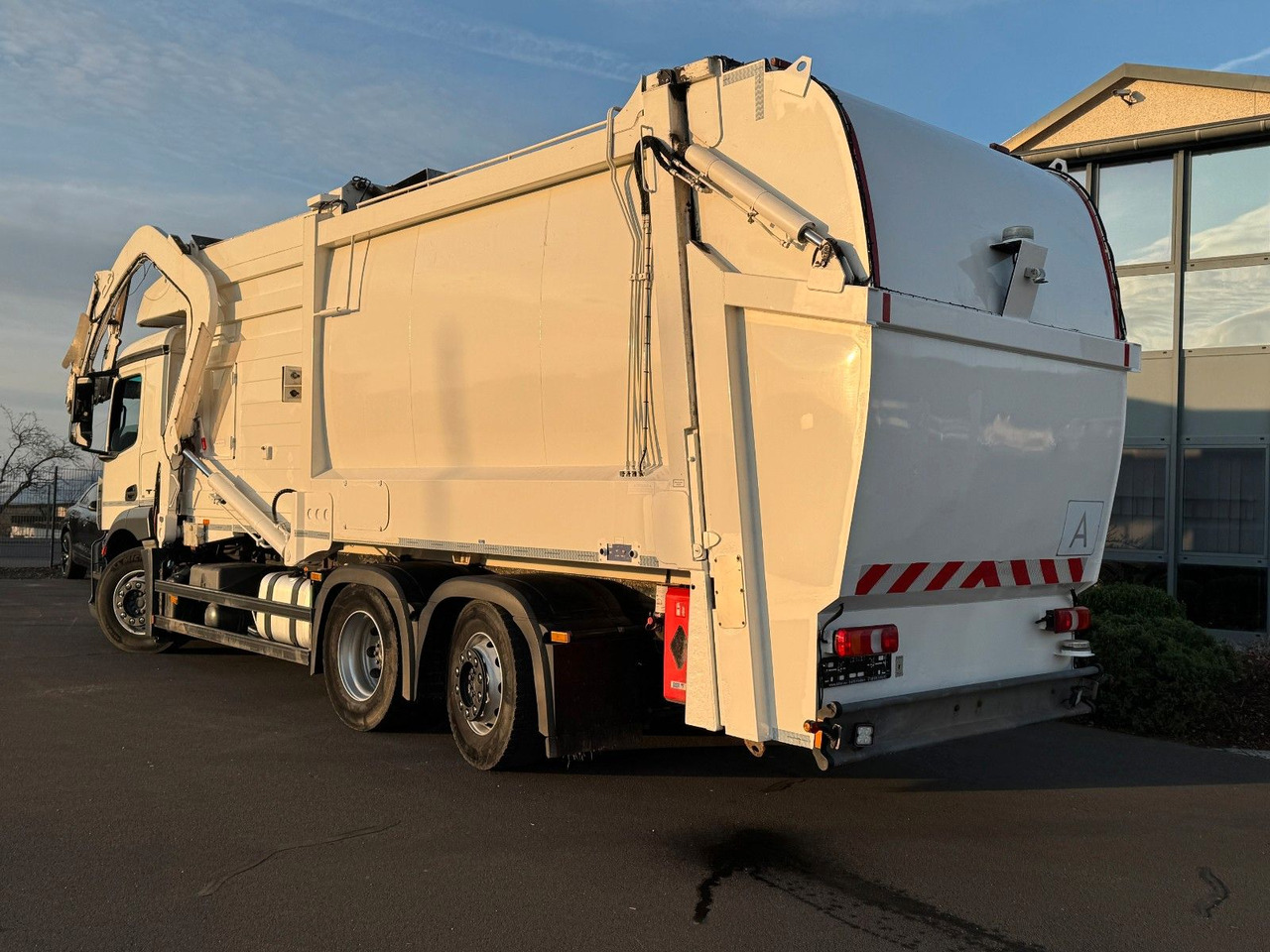 Mercedes-Benz Antos 2533 6x2 Heil Frontlader Waage  Funk Mercedes-Benz Antos 2533 6x2 Heil Frontlader Waage  Funk в лізинг Mercedes-Benz Antos 2533 6x2 Heil Frontlader Waage  Funk Mercedes-Benz Antos 2533 6x2 Heil Frontlader Waage  Funk: фото 13