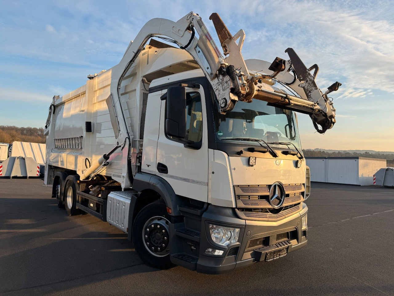 Mercedes-Benz Antos 2533 6x2 Heil Frontlader Waage  Funk Mercedes-Benz Antos 2533 6x2 Heil Frontlader Waage  Funk в лізинг Mercedes-Benz Antos 2533 6x2 Heil Frontlader Waage  Funk Mercedes-Benz Antos 2533 6x2 Heil Frontlader Waage  Funk: фото 15
