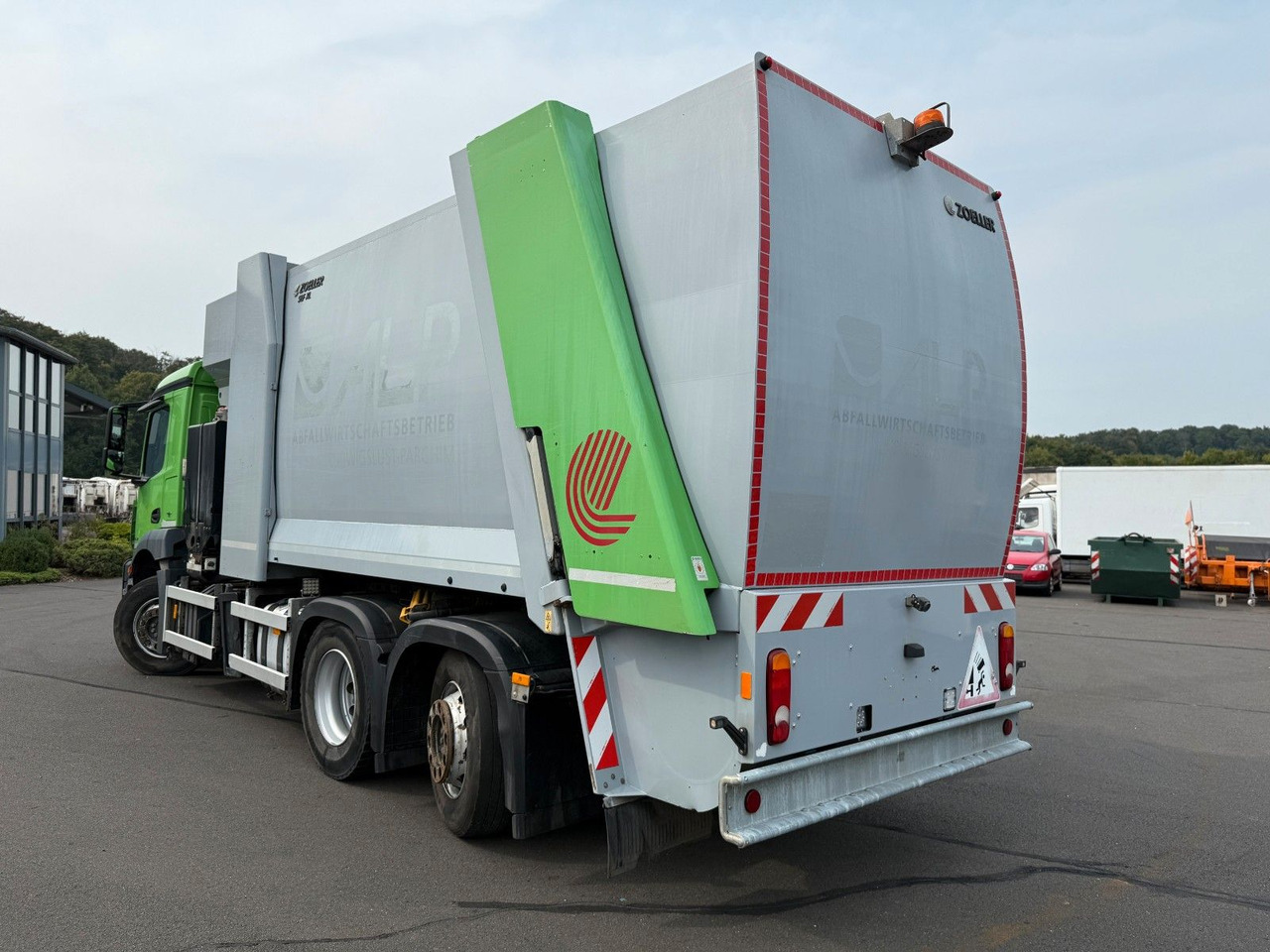 Mercedes-Benz Antos 2533 Seitenlader Zoeller SLF XL - Сміттєвози: фото 5 Mercedes-Benz Antos 2533 Seitenlader Zoeller SLF XL - Сміттєвози: фото 5
