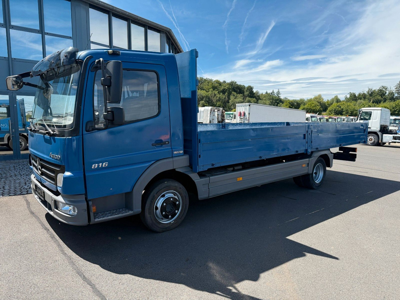 Mercedes-Benz Atego 816 Euro 5 AHK + Druckluftanschlüssen - Бортова вантажівка/ Платформа: фото 3 Mercedes-Benz Atego 816 Euro 5 AHK + Druckluftanschlüssen - Бортова вантажівка/ Платформа: фото 3