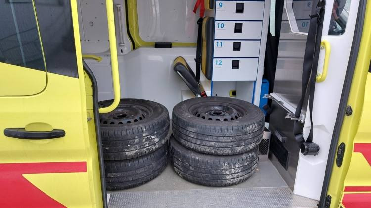 Карета швидкої допомоги FORD TRANSIT 2,0TDI AMBULANCE KLIMA 1.2018 EURO 6, 3 UNITS: фото 11