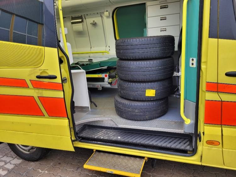 MERCEDES – BENZ SPRINTER 2.2D AMBULANCE (PROFILE) KLIMA 11.2014 EURO 5 - Карета швидкої допомоги: фото 5 MERCEDES – BENZ SPRINTER 2.2D AMBULANCE (PROFILE) KLIMA 11.2014 EURO 5 - Карета швидкої допомоги: фото 5