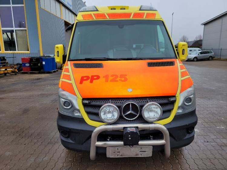 MERCEDES – BENZ SPRINTER 2.2D AMBULANCE (PROFILE) KLIMA 11.2014 EURO 5 - Карета швидкої допомоги: фото 2 MERCEDES – BENZ SPRINTER 2.2D AMBULANCE (PROFILE) KLIMA 11.2014 EURO 5 - Карета швидкої допомоги: фото 2