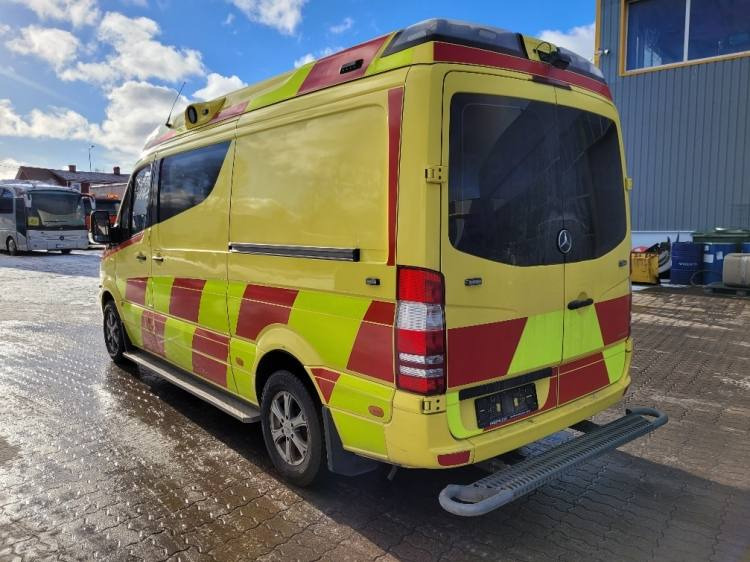 MERCEDES – BENZ SPRINTER 3.0D AMBULANCE (PROFILE) KLIMA 2.2016 EURO 6 - Карета швидкої допомоги: фото 3 MERCEDES – BENZ SPRINTER 3.0D AMBULANCE (PROFILE) KLIMA 2.2016 EURO 6 - Карета швидкої допомоги: фото 3
