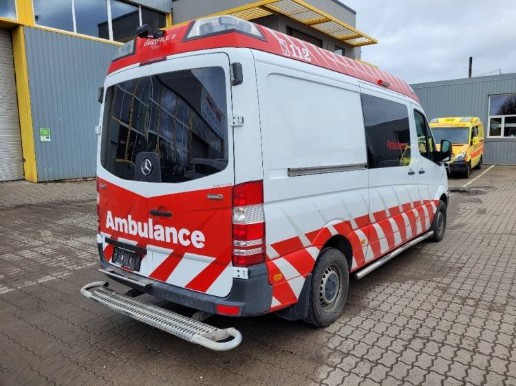 MERCEDES – BENZ SPRINTER 319 AMBULANCE (PROFILE) KLIMA, 6.2017, EURO 6 - Карета швидкої допомоги: фото 4 MERCEDES – BENZ SPRINTER 319 AMBULANCE (PROFILE) KLIMA, 6.2017, EURO 6 - Карета швидкої допомоги: фото 4