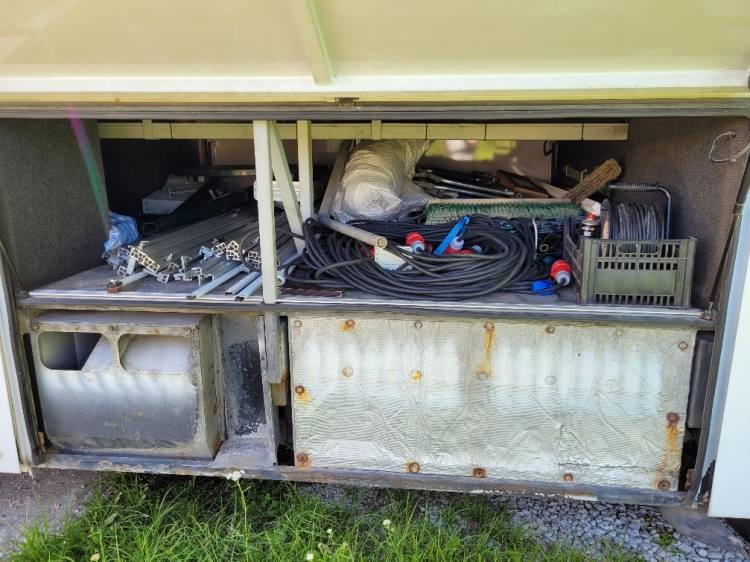 VOLVO B12M BERKHOF AXIAL70 MOTORHOME KLIMA 3.2003 - Туристичний автобус: фото 5 VOLVO B12M BERKHOF AXIAL70 MOTORHOME KLIMA 3.2003 - Туристичний автобус: фото 5