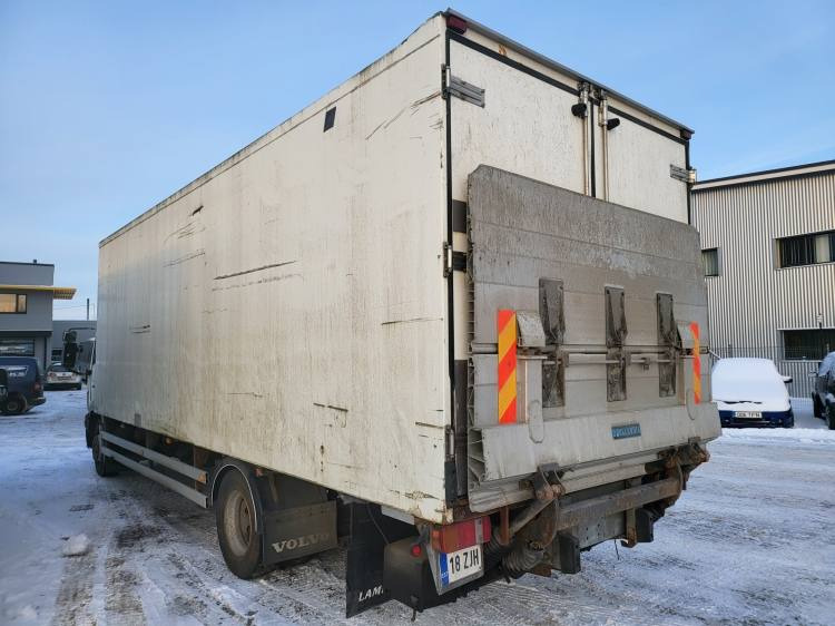 VOLVO FL 250 FOR SPAREPARTS - Рефрижератор вантажівка: фото 4 VOLVO FL 250 FOR SPAREPARTS - Рефрижератор вантажівка: фото 4