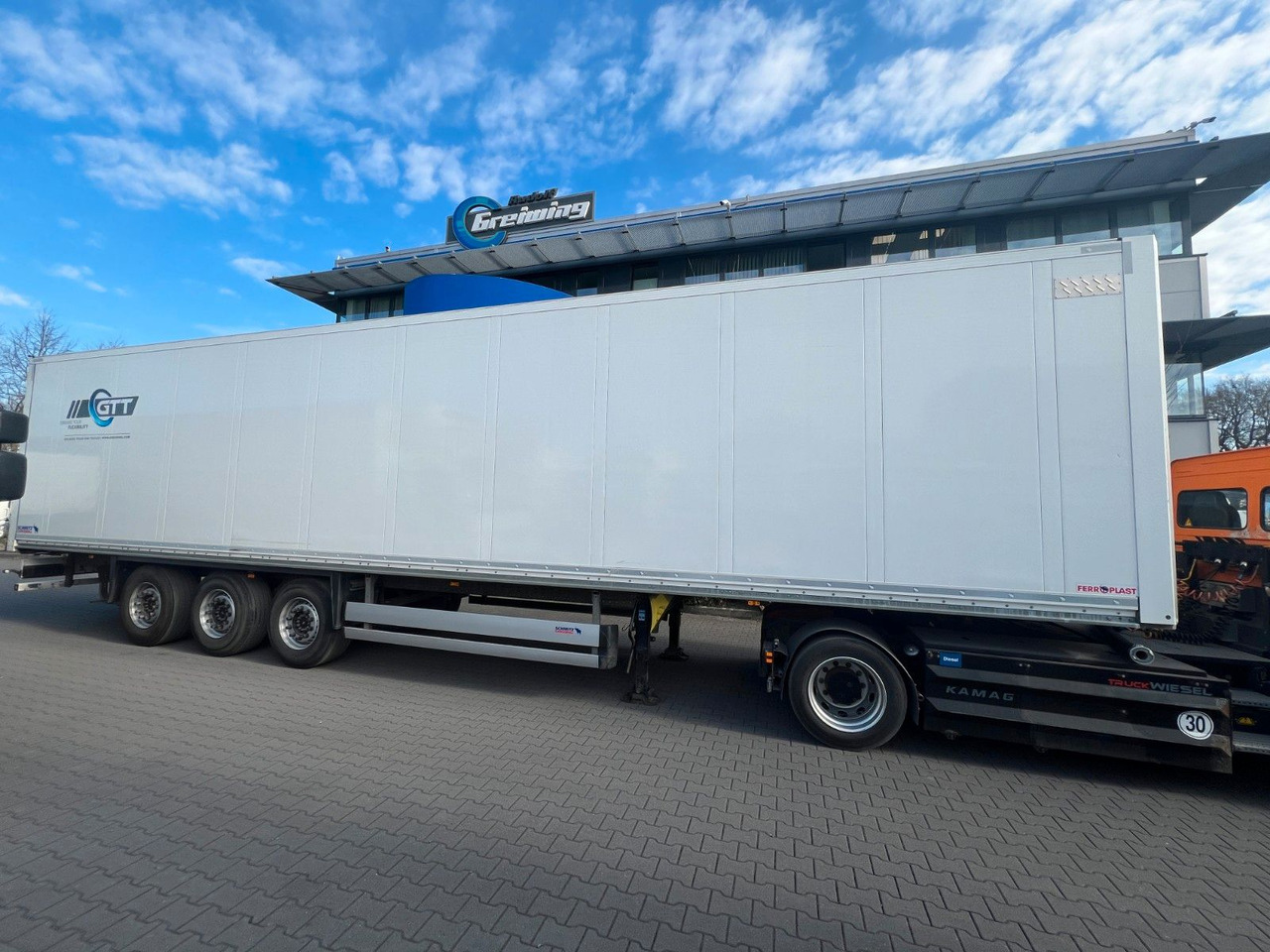 Schmitz Cargobull SKO 24 Isokoffer,Ab KW 46, Miete mögl. - Закритий кузов напівпричіп: фото 1 Schmitz Cargobull SKO 24 Isokoffer,Ab KW 46, Miete mögl. - Закритий кузов напівпричіп: фото 1
