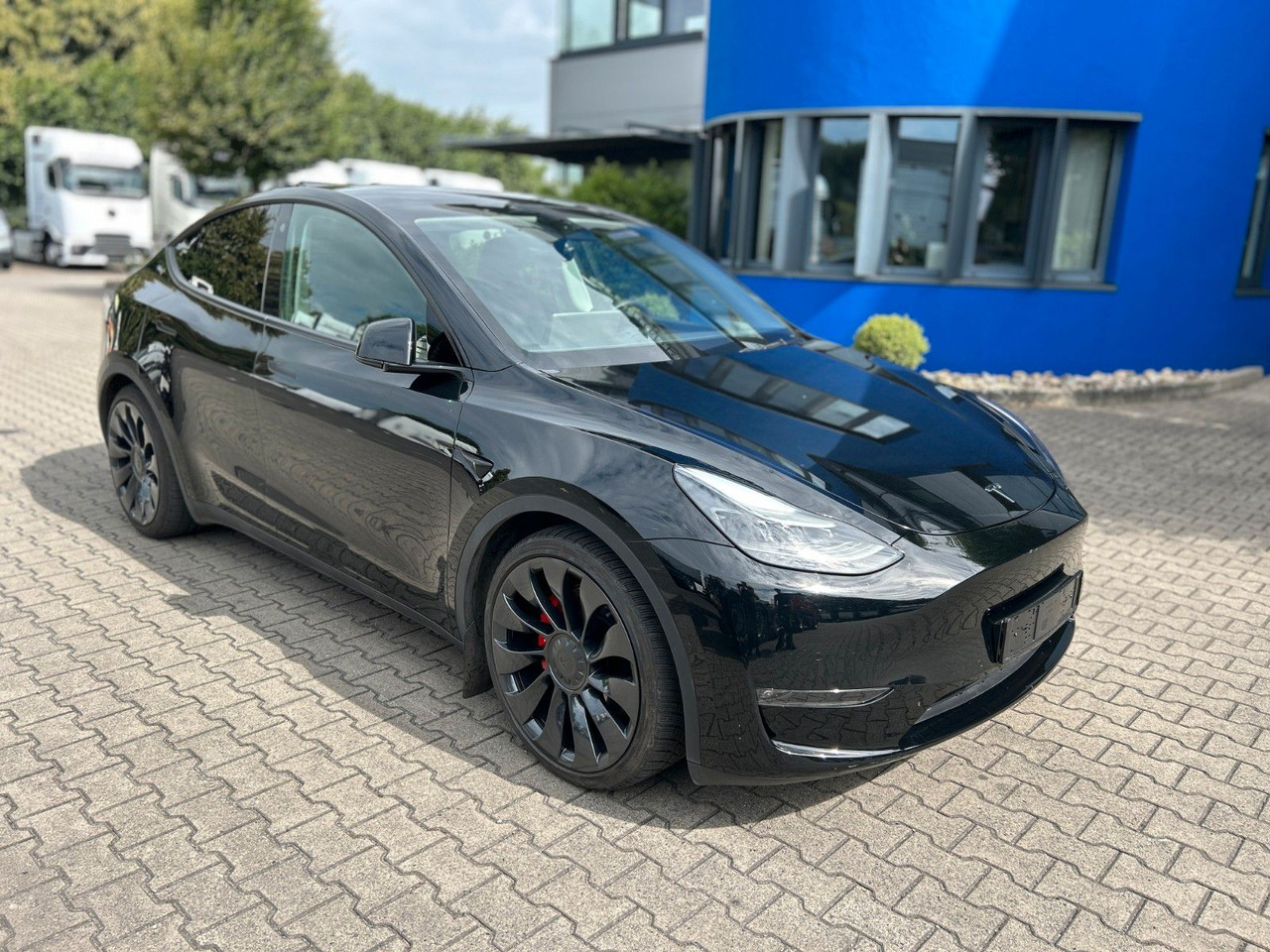 Tesla Model Y Performance Dual AWD - Седан: фото 3 Tesla Model Y Performance Dual AWD - Седан: фото 3