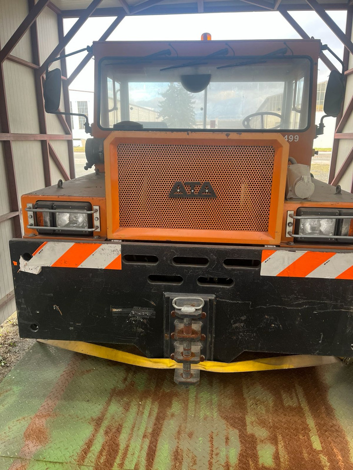 ATA 8500 4X4 - Аеродромний тягач: фото 1 ATA 8500 4X4 - Аеродромний тягач: фото 1