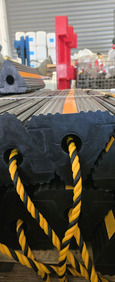 AirBusiness GSE aircraft shocks - Аеродромне обладнання: фото 3 AirBusiness GSE aircraft shocks - Аеродромне обладнання: фото 3