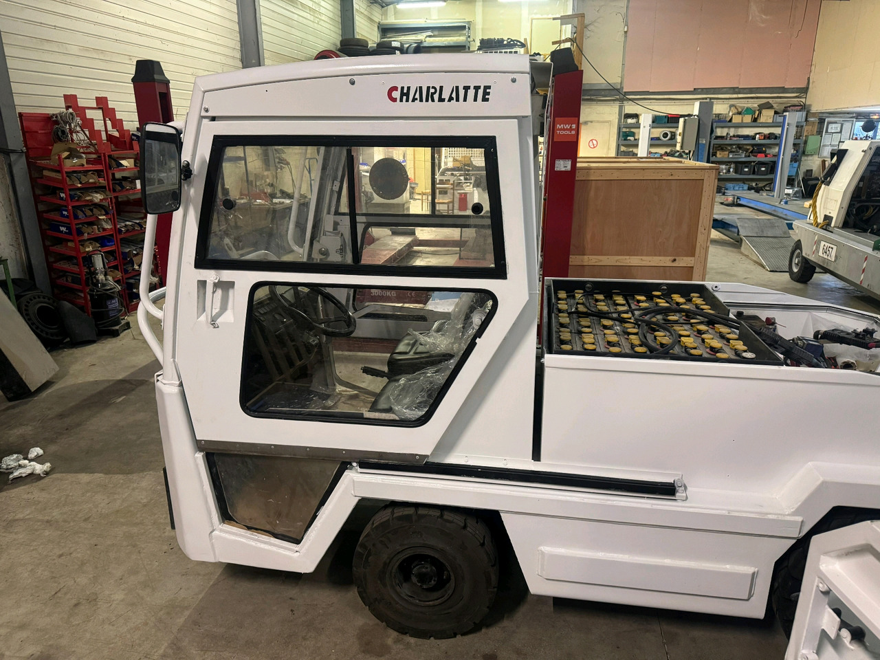 Charlatte 2012 - Багажний тягач: фото 2 Charlatte 2012 - Багажний тягач: фото 2