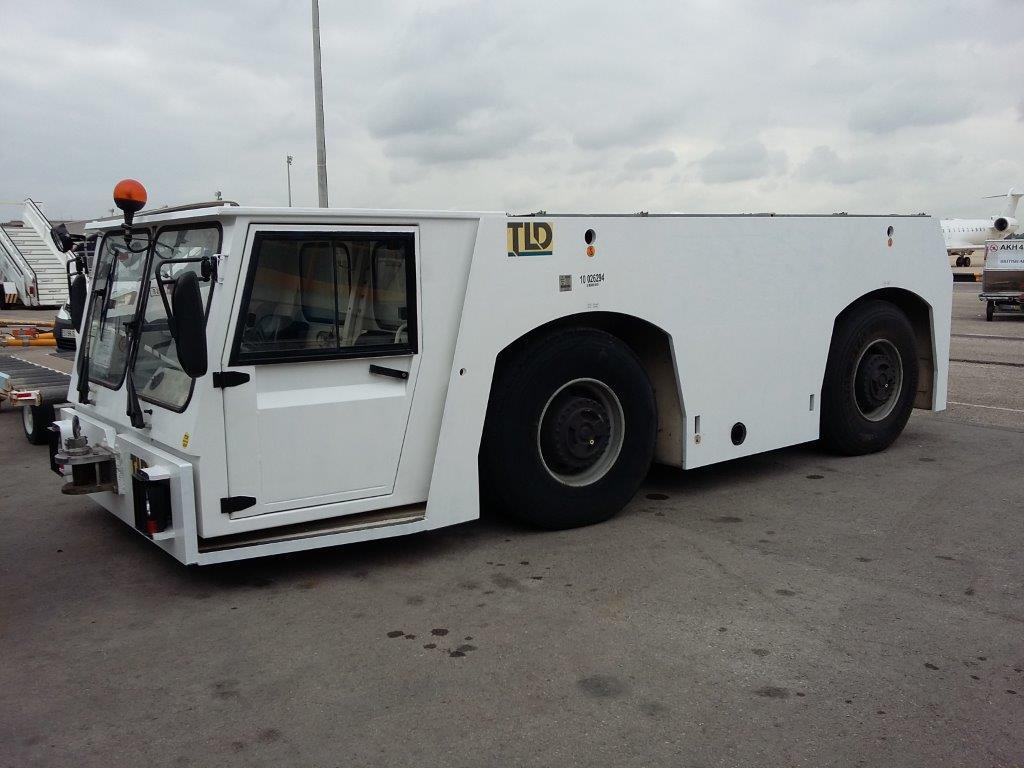 Pushback TLD TMX400-27 - Аеродромний тягач: фото 1 Pushback TLD TMX400-27 - Аеродромний тягач: фото 1