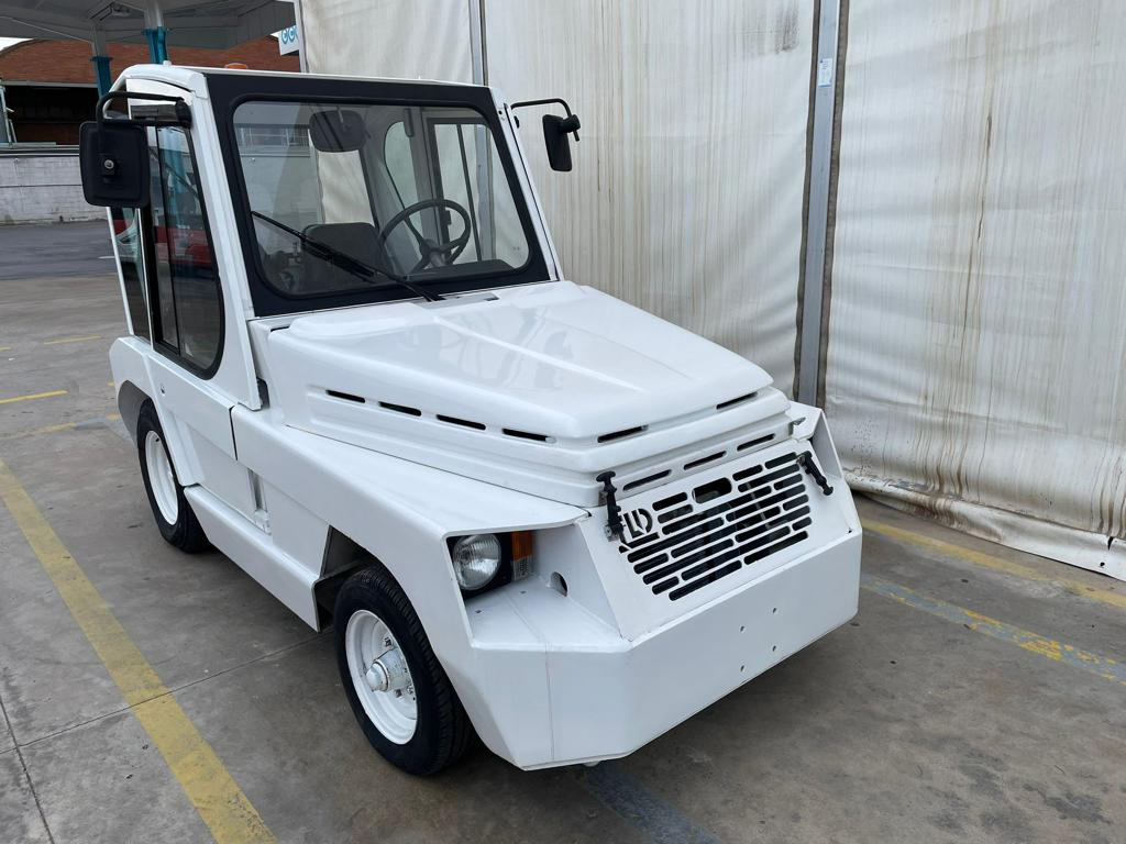 TLD TMX30 - Аеродромний тягач: фото 2 TLD TMX30 - Аеродромний тягач: фото 2
