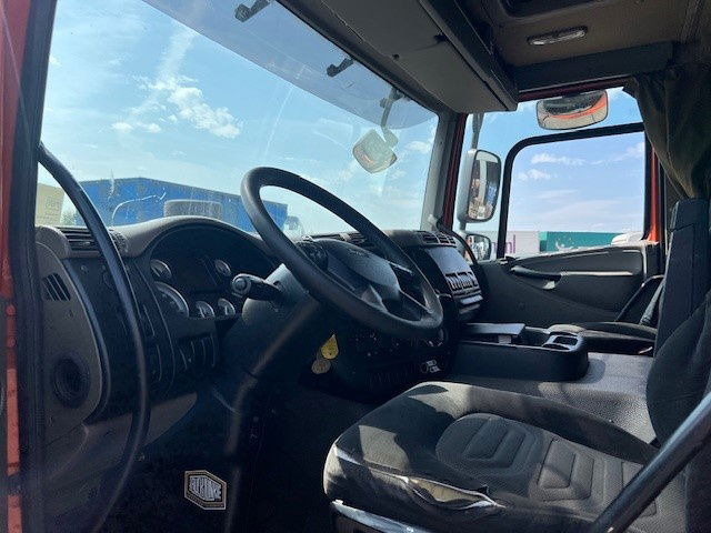 DAF CF 85.360 FA85.360 CF  - Тентована вантажівка: фото 5 DAF CF 85.360 FA85.360 CF  - Тентована вантажівка: фото 5