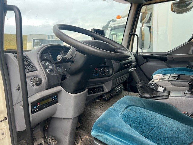 DAF LF 180 FA45.180 LF - Вантажівка з закритим кузовом: фото 3 DAF LF 180 FA45.180 LF - Вантажівка з закритим кузовом: фото 3